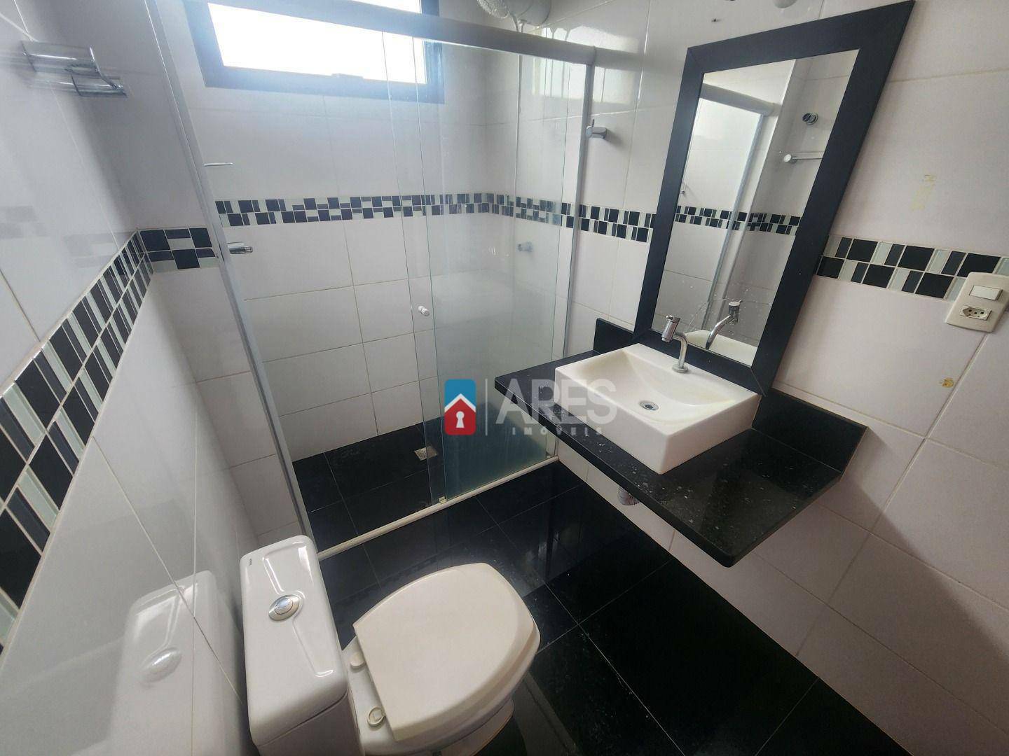 Apartamento para alugar com 3 quartos, 110m² - Foto 12