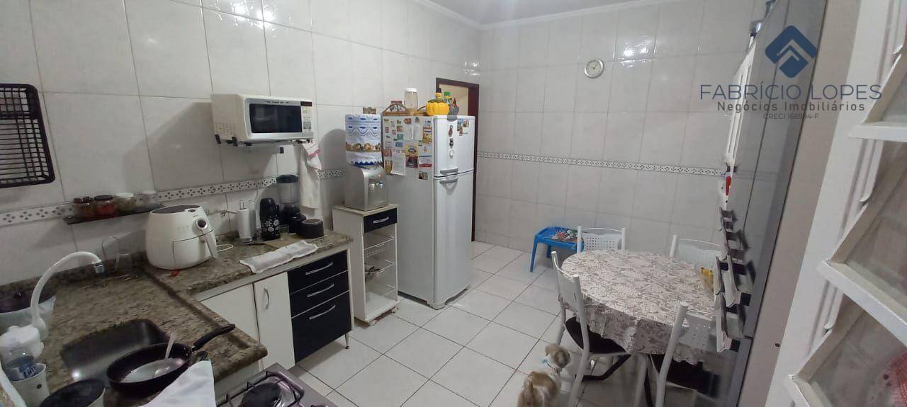 Casa à venda com 3 quartos, 150m² - Foto 5