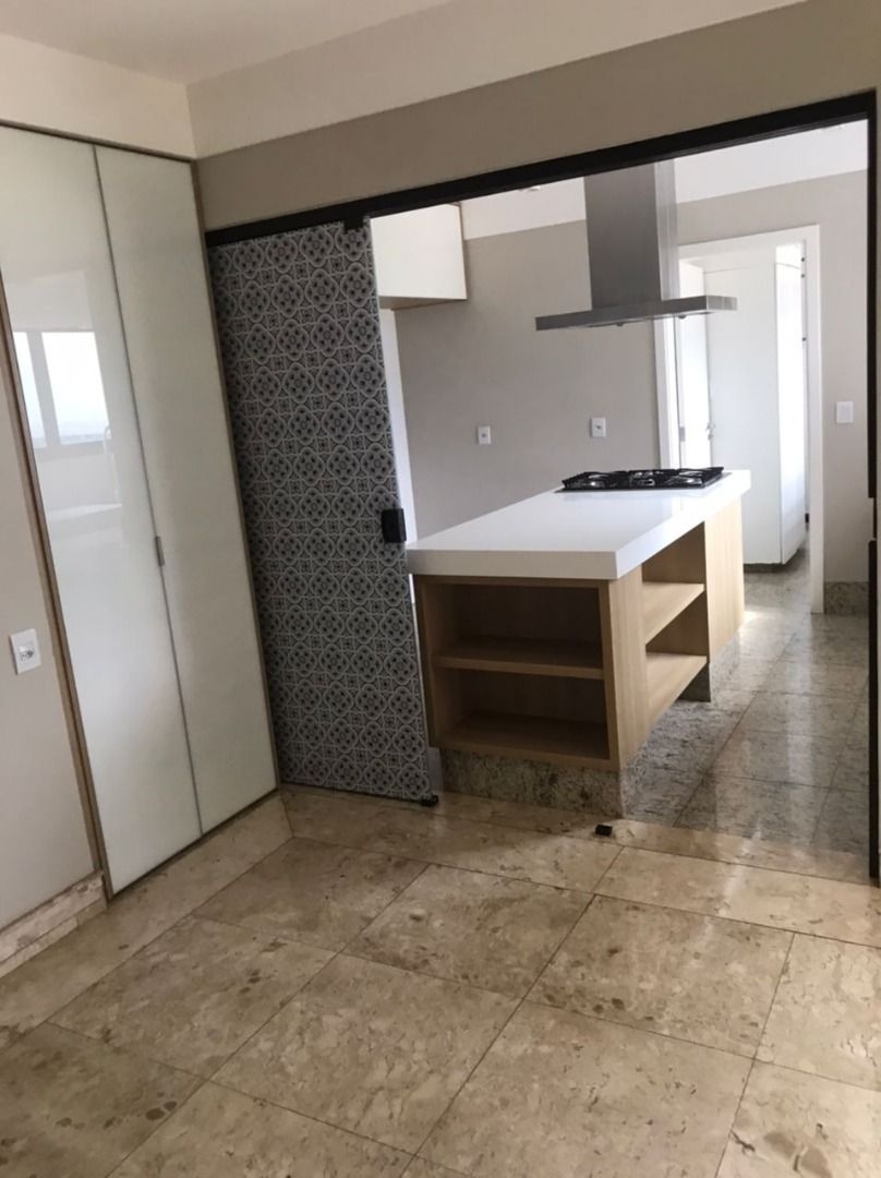 Apartamento para alugar com 4 quartos, 100m² - Foto 7