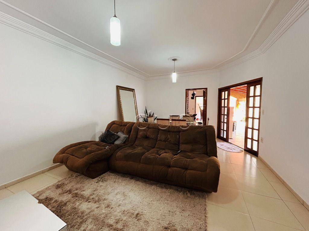 Casa à venda com 3 quartos, 175m² - Foto 7