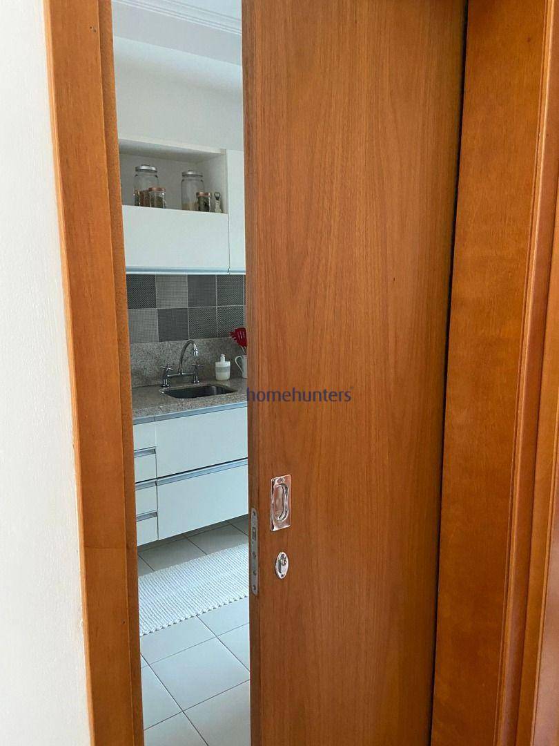 Apartamento à venda com 2 quartos, 63m² - Foto 2