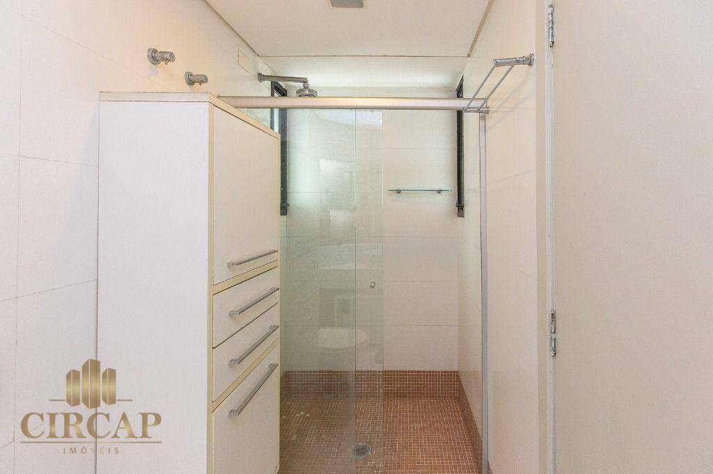 Apartamento à venda com 3 quartos, 202m² - Foto 17