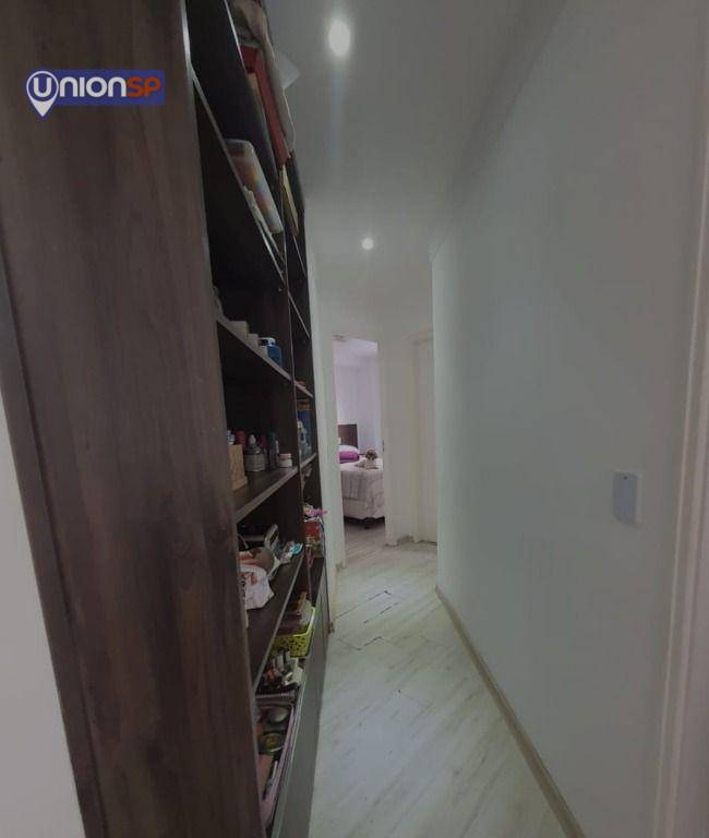 Apartamento à venda com 3 quartos, 71m² - Foto 4