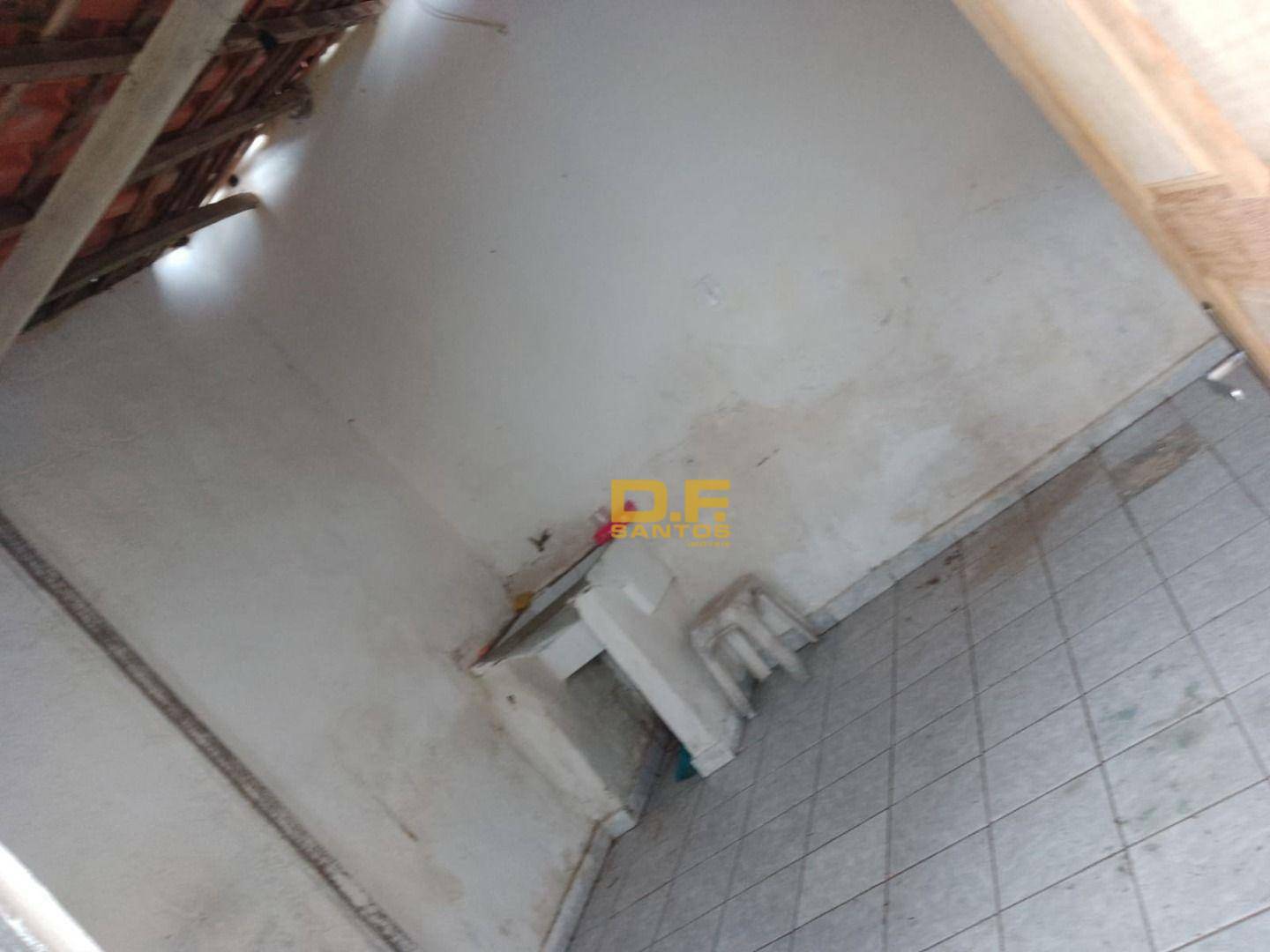 Casa à venda com 2 quartos, 180M2 - Foto 7