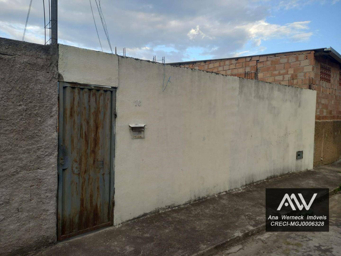 Casa à venda com 2 quartos, 280M2 - Foto 1