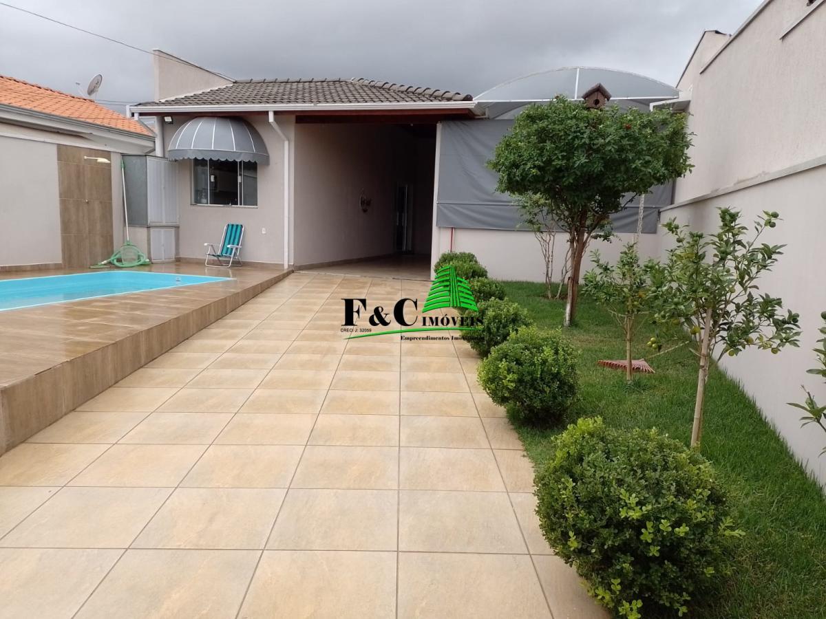 Casa à venda com 2 quartos, 250m² - Foto 3