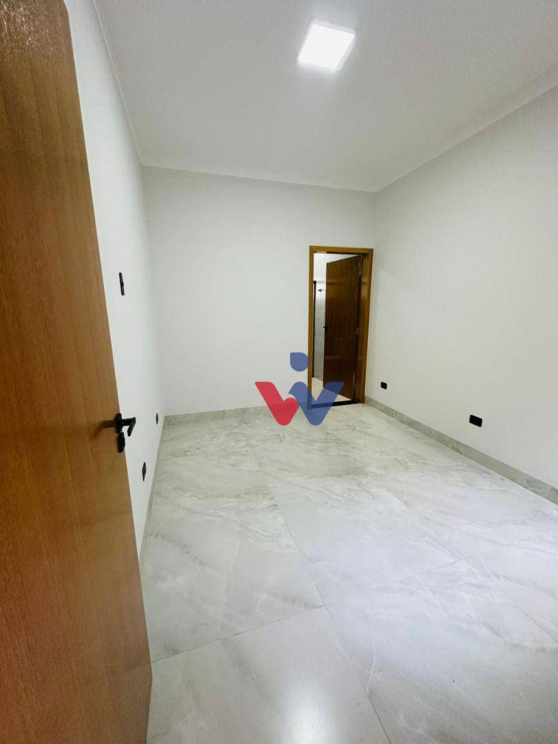 Casa à venda com 3 quartos, 105m² - Foto 4