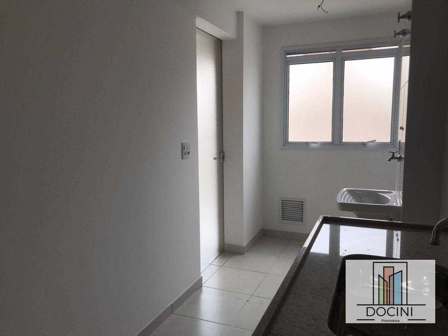 Apartamento à venda com 2 quartos, 70m² - Foto 9