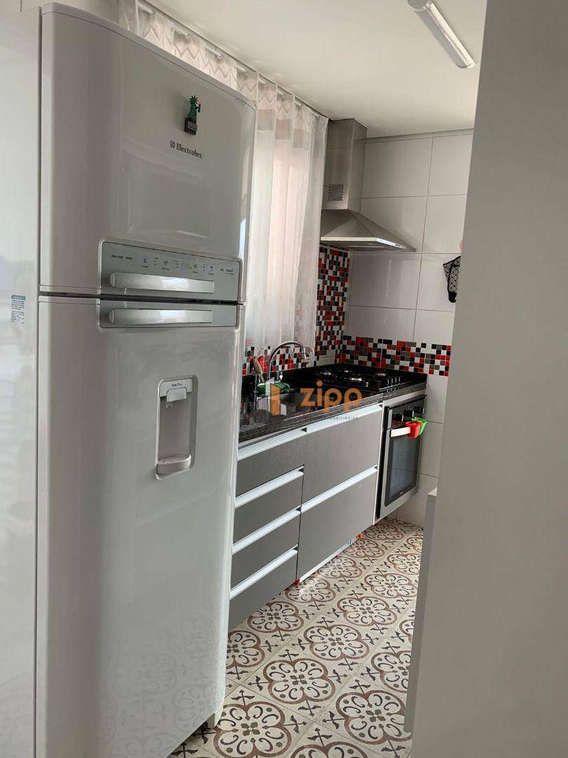 Apartamento à venda com 3 quartos, 81m² - Foto 3