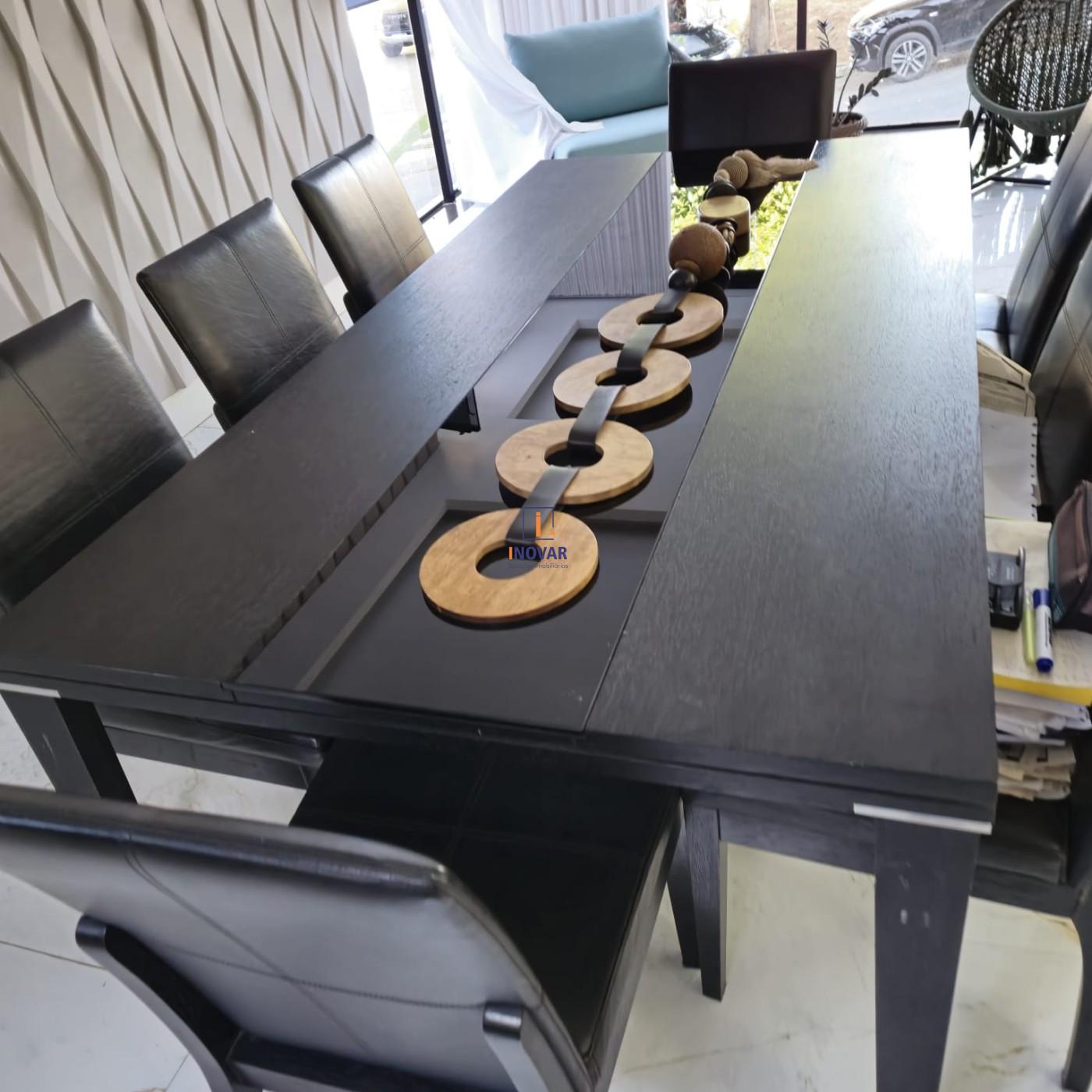 Casa de Condomínio à venda com 4 quartos, 630m² - Foto 2