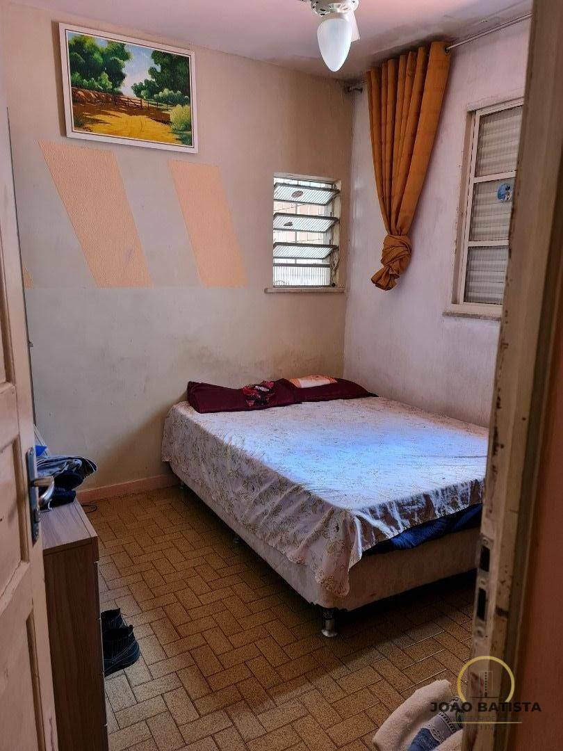 Casa à venda com 3 quartos, 250m² - Foto 7