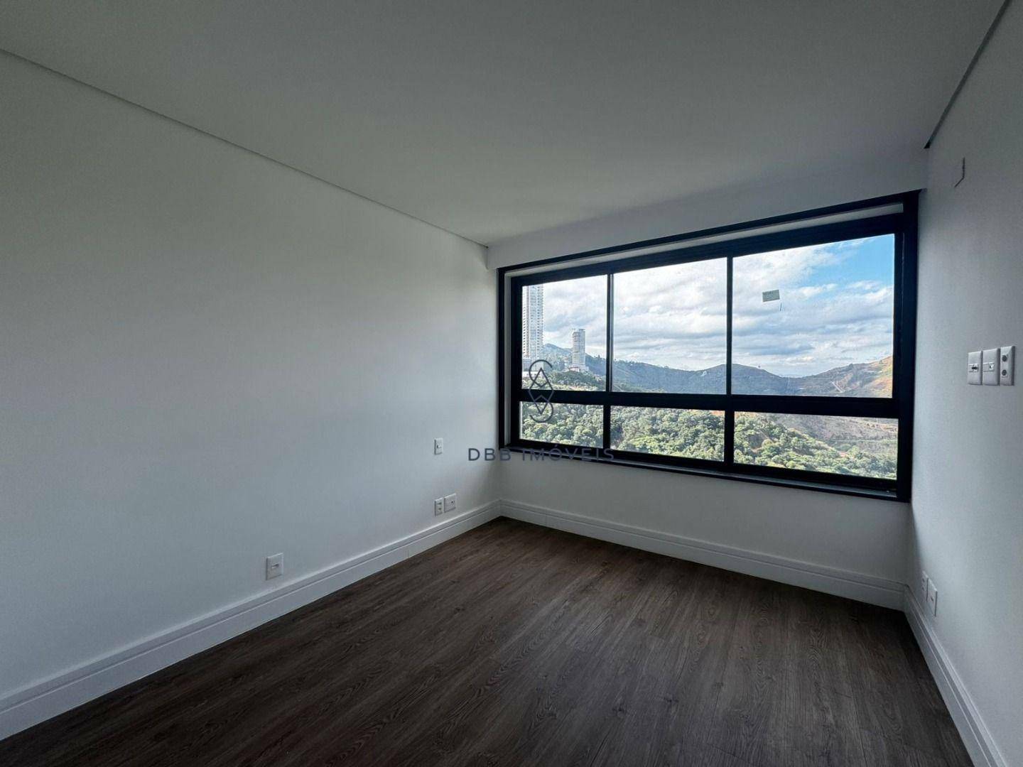 Apartamento à venda com 4 quartos, 192m² - Foto 11