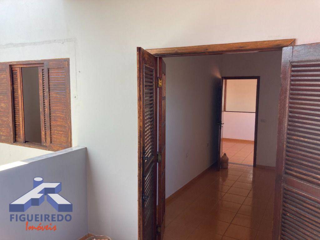 Casa à venda com 3 quartos, 153m² - Foto 14