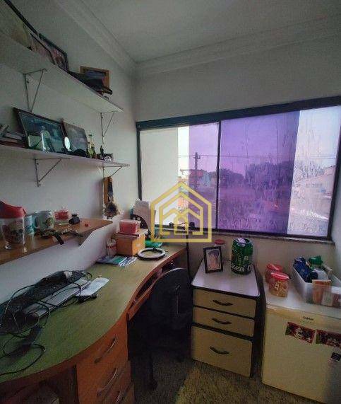 Sobrado à venda com 4 quartos, 250m² - Foto 12