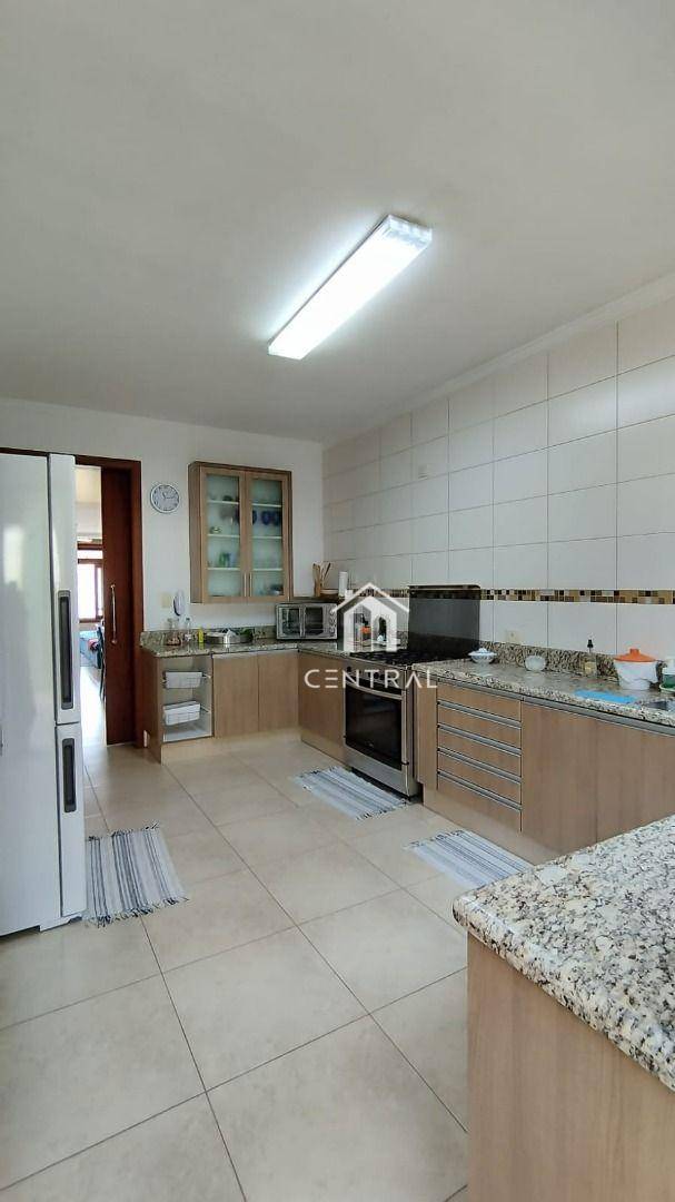 Casa à venda com 3 quartos, 260m² - Foto 10