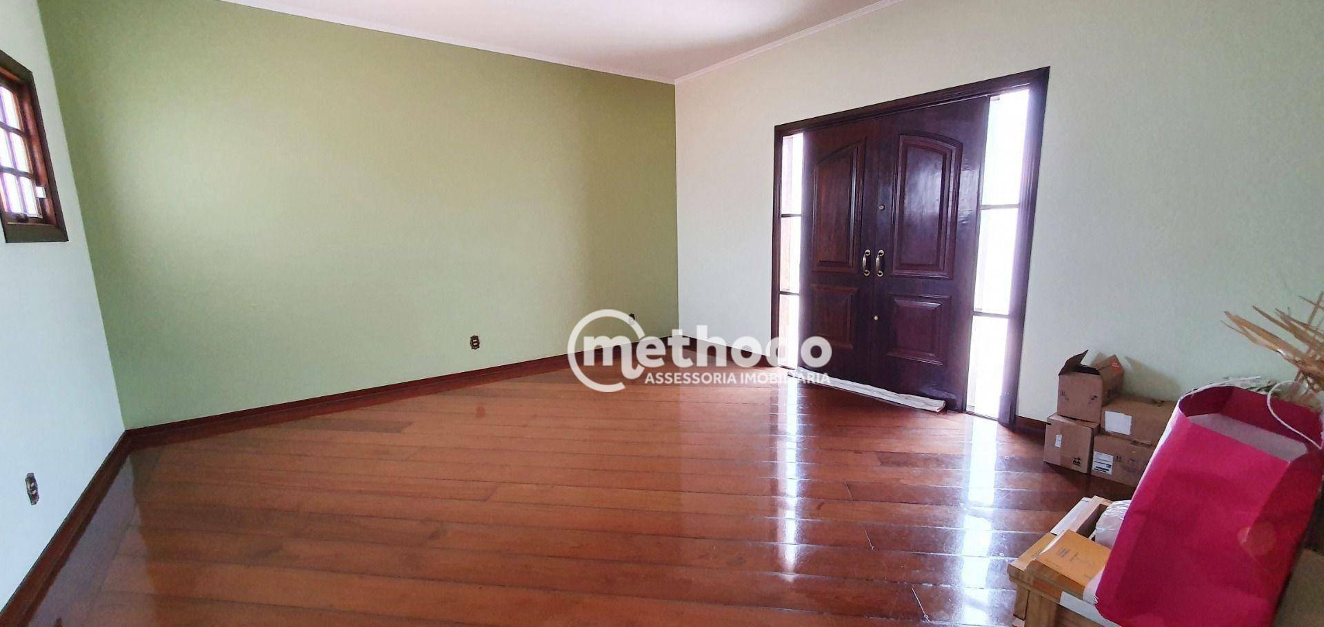 Casa à venda com 3 quartos, 251m² - Foto 6