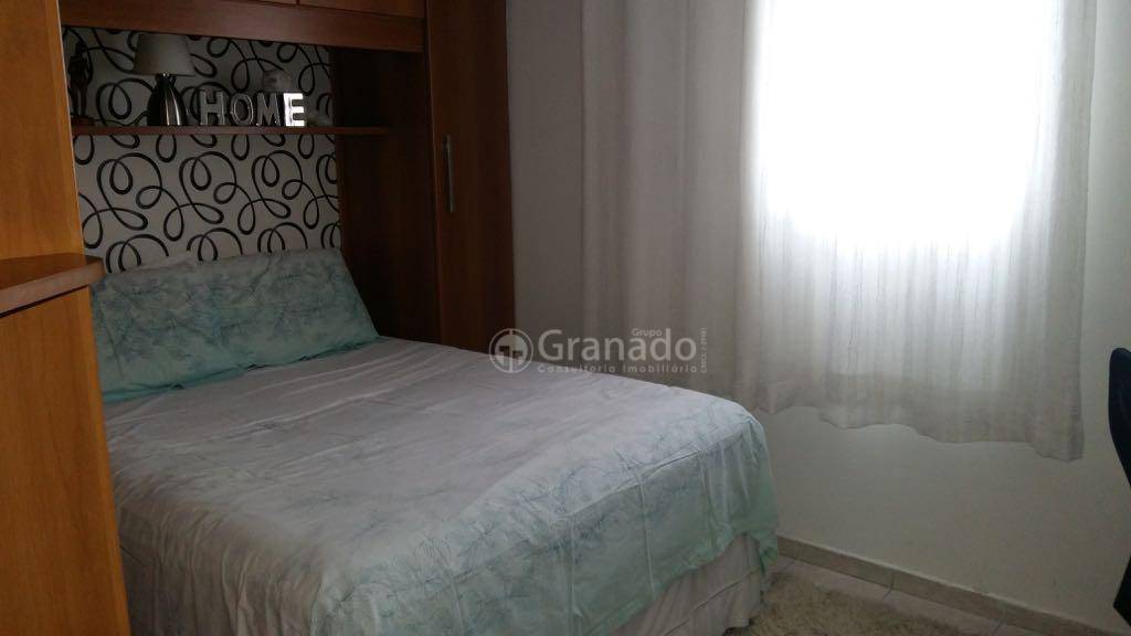 Apartamento à venda com 2 quartos, 64m² - Foto 9