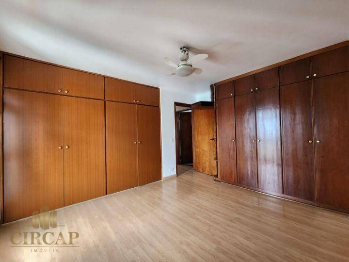 Apartamento à venda com 3 quartos, 160m² - Foto 8