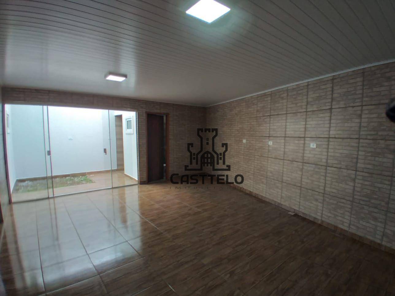 Casa à venda com 2 quartos, 96m² - Foto 1