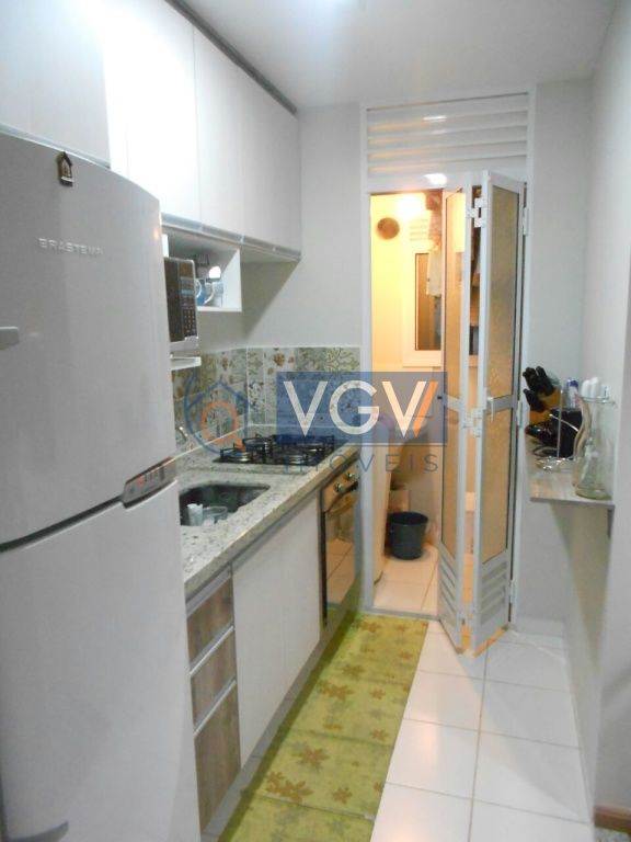 Apartamento à venda com 2 quartos, 51m² - Foto 9