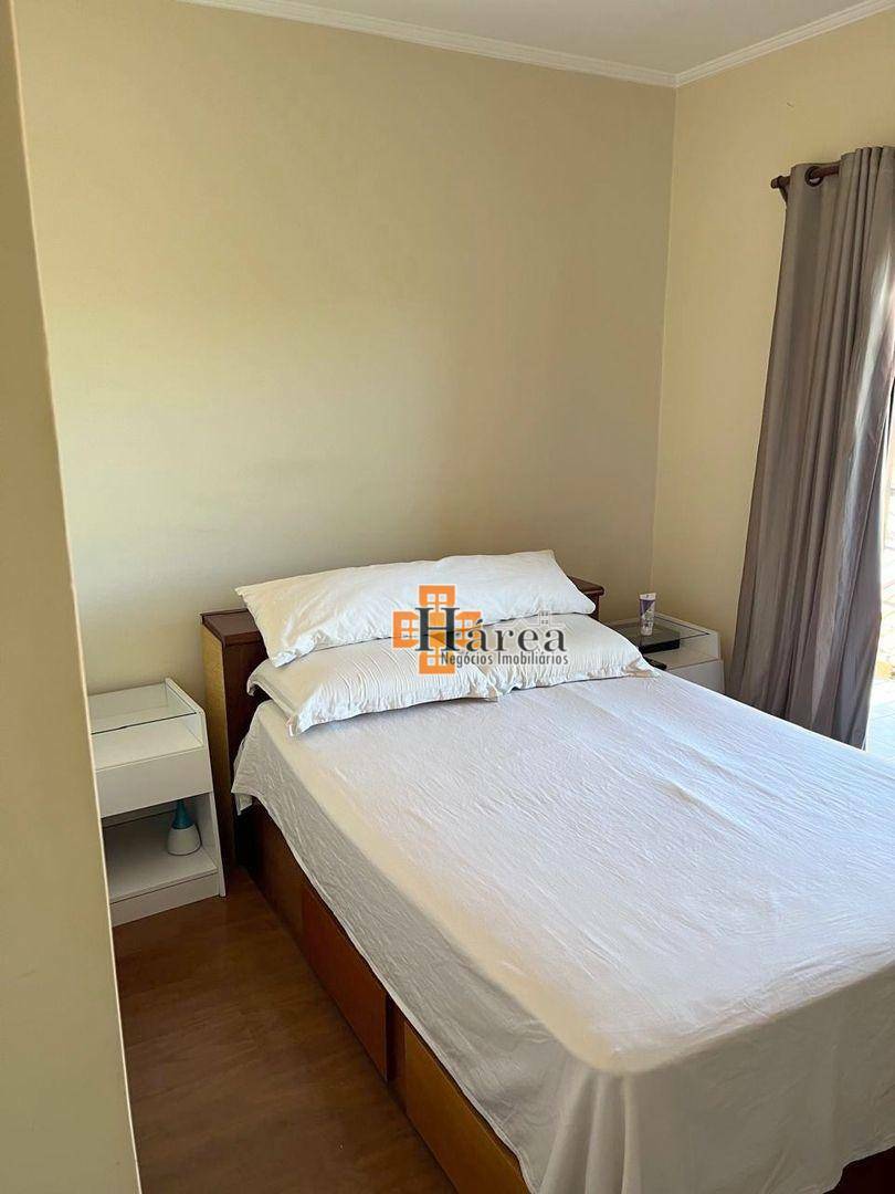 Sobrado à venda com 3 quartos, 200m² - Foto 11
