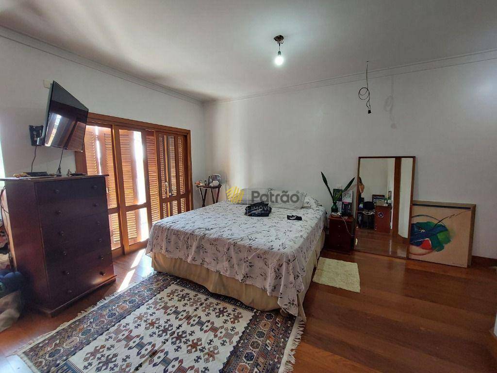 Sobrado à venda com 4 quartos, 384m² - Foto 28