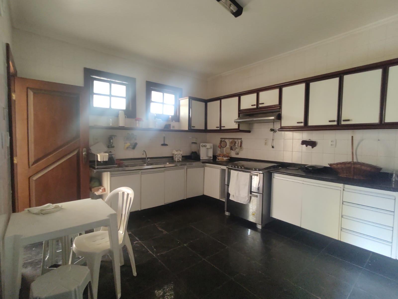 Casa à venda com 4 quartos, 400m² - Foto 15