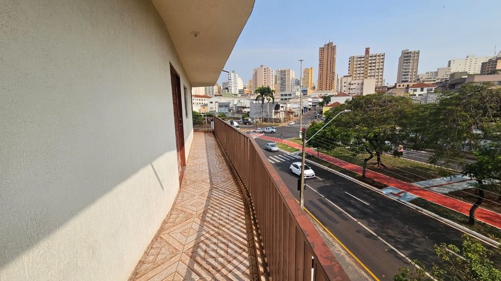 Apartamento para alugar com 3 quartos, 120m² - Foto 13