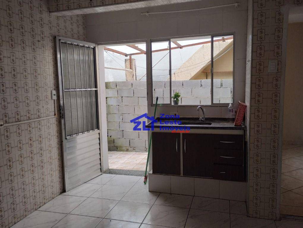 Sobrado à venda com 2 quartos, 65m² - Foto 34