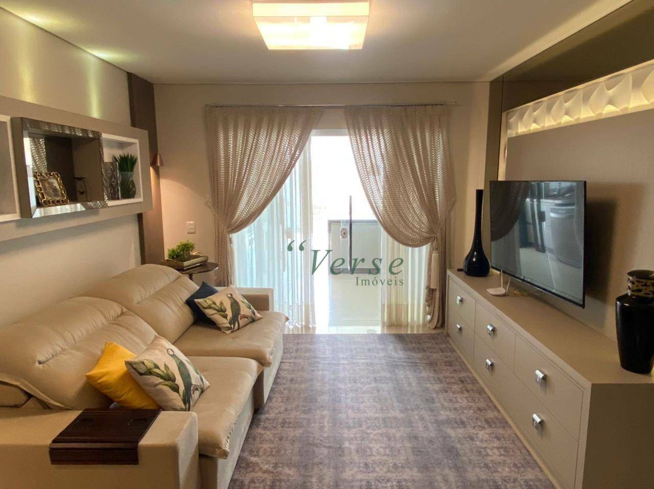 Apartamento à venda com 3 quartos, 200m² - Foto 3