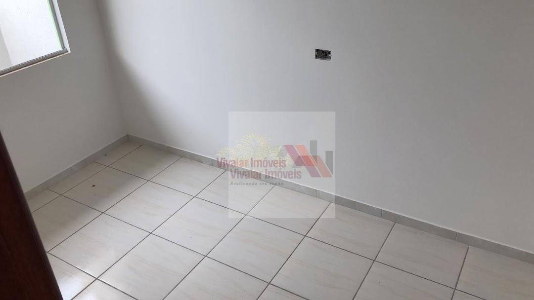 Casa à venda com 2 quartos, 49m² - Foto 11