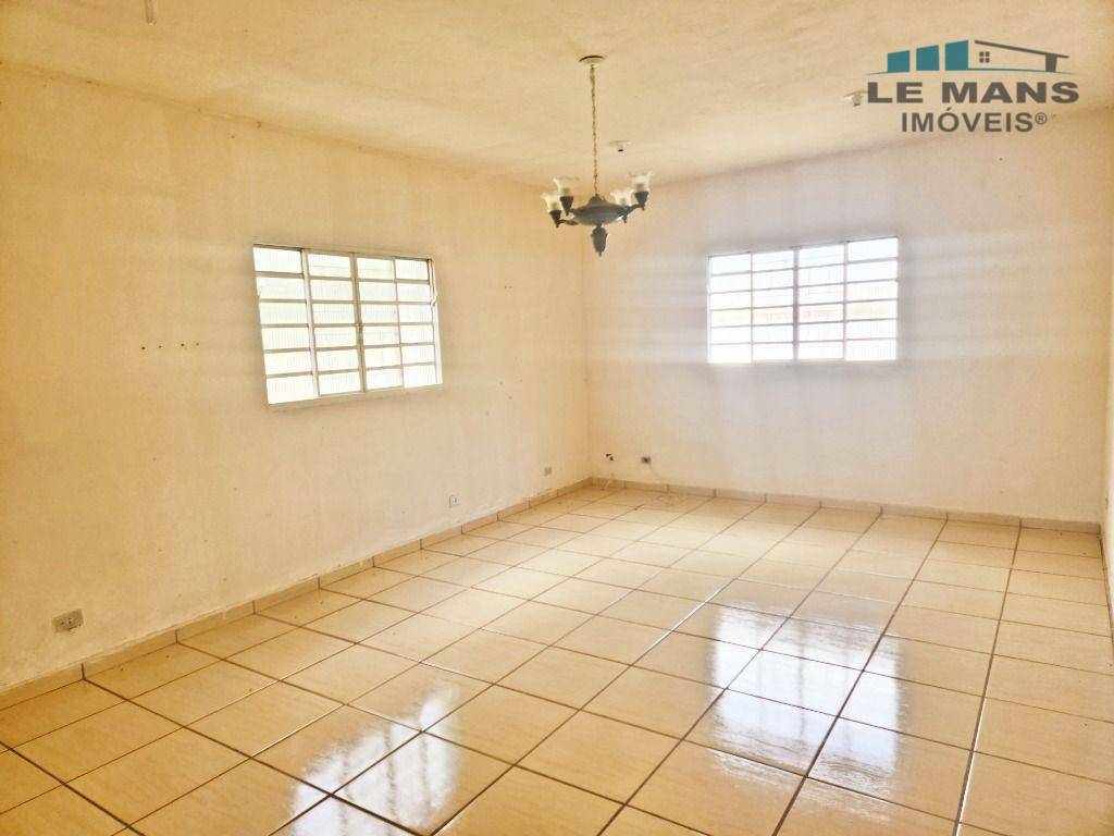 Chácara à venda com 2 quartos, 211m² - Foto 12