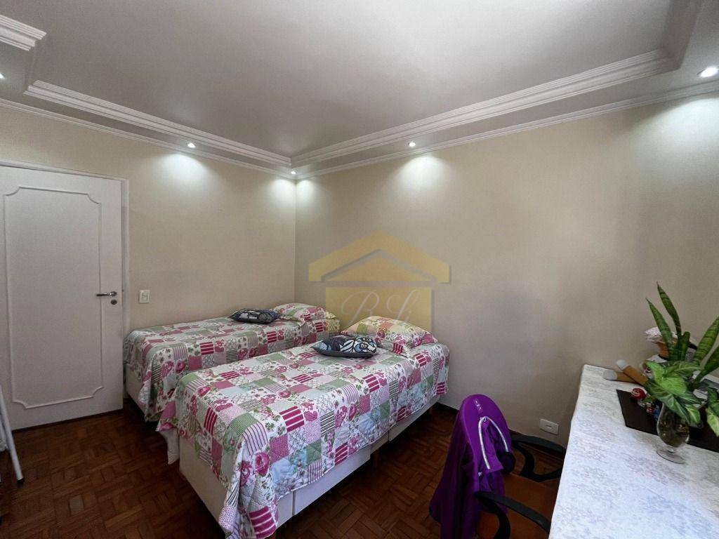 Casa à venda com 3 quartos, 219m² - Foto 13