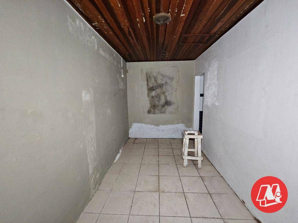 Casa para alugar com 4 quartos, 280m² - Foto 7