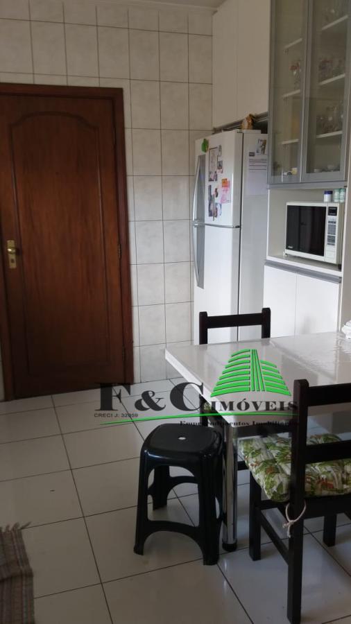 Apartamento à venda com 3 quartos, 211m² - Foto 10