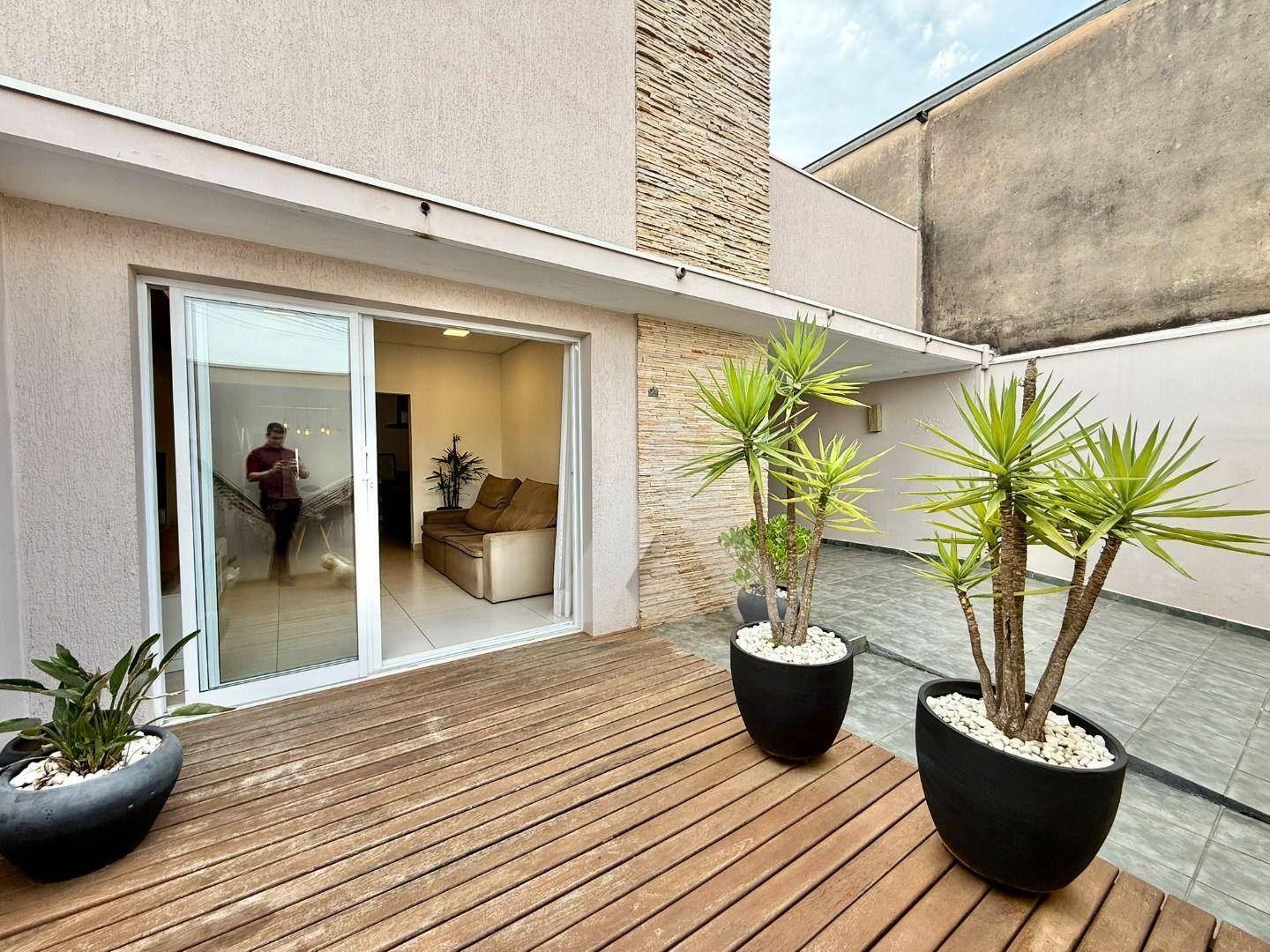 Casa à venda com 4 quartos, 215m² - Foto 4