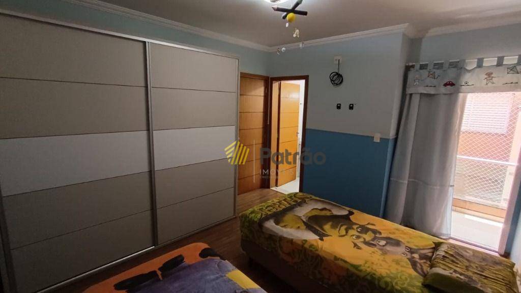 Sobrado à venda com 4 quartos, 302m² - Foto 34