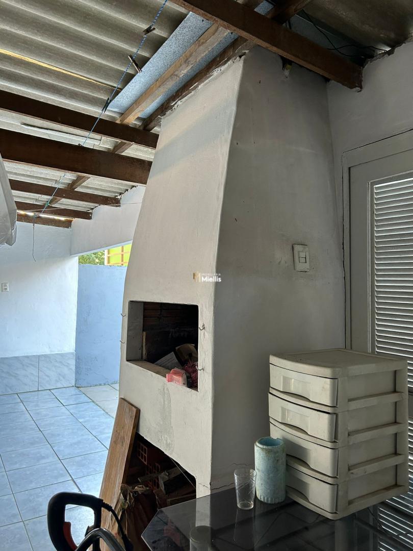 Casa à venda com 2 quartos, 300m² - Foto 18