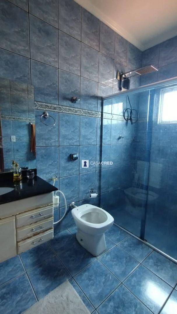 Casa à venda e aluguel com 5 quartos, 260m² - Foto 19