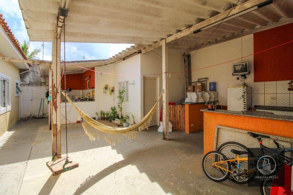 Casa à venda com 4 quartos, 195m² - Foto 2