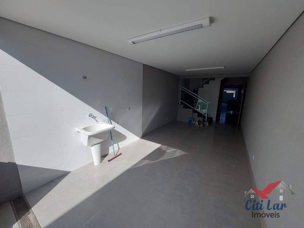 Sobrado à venda e aluguel com 3 quartos, 207m² - Foto 8