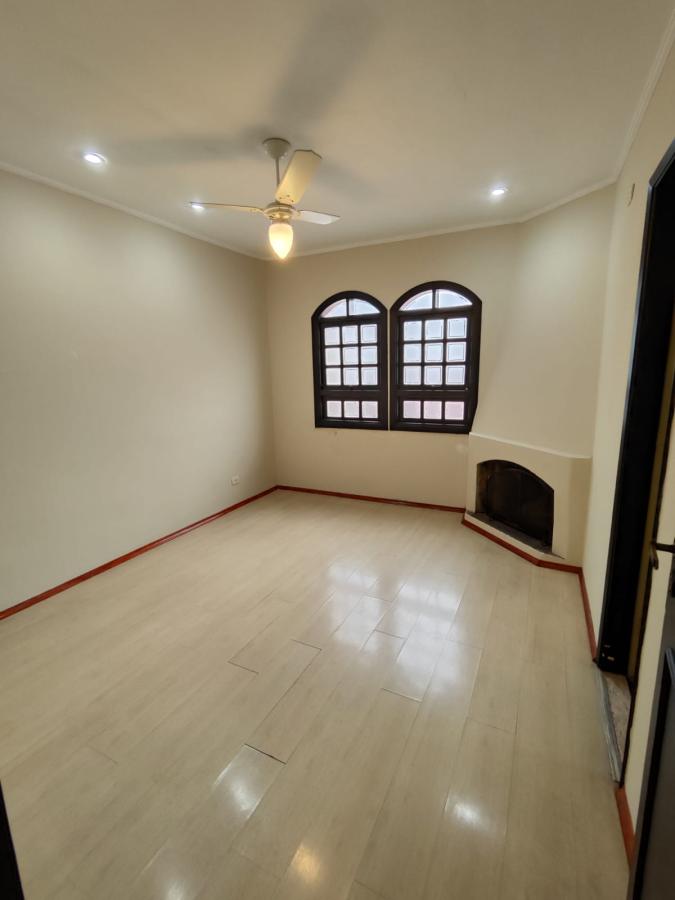 Casa à venda com 3 quartos, 220m² - Foto 17