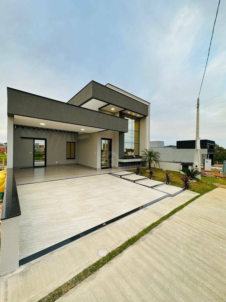 Casa de Condomínio à venda com 3 quartos, 189m² - Foto 4