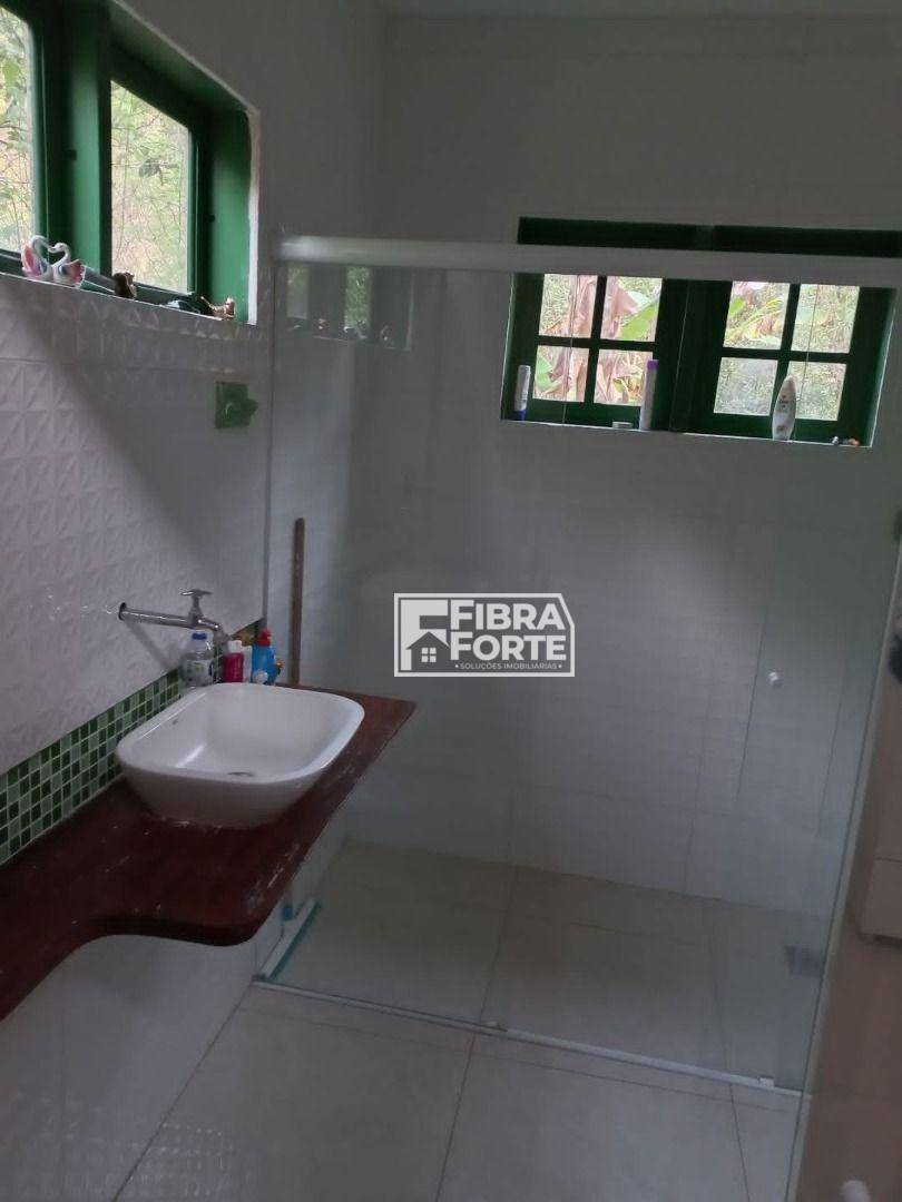 Chácara à venda com 4 quartos, 270m² - Foto 3