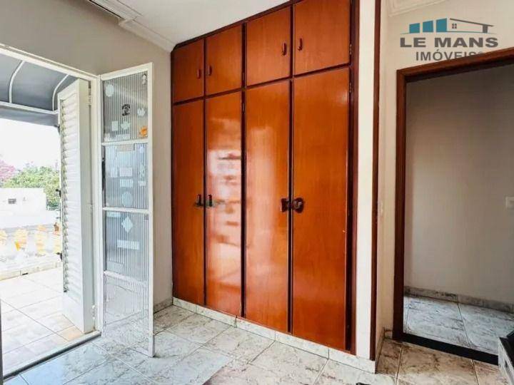 Casa à venda e aluguel com 3 quartos, 173m² - Foto 17