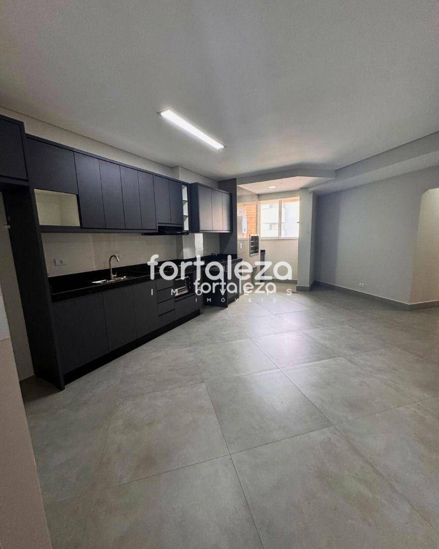 Apartamento para alugar com 1 quarto, 77m² - Foto 1