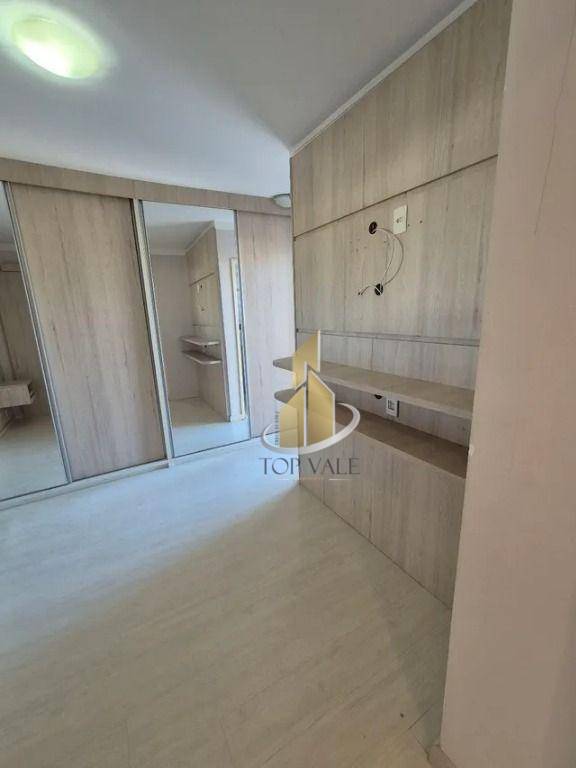 Apartamento à venda com 2 quartos, 63m² - Foto 3