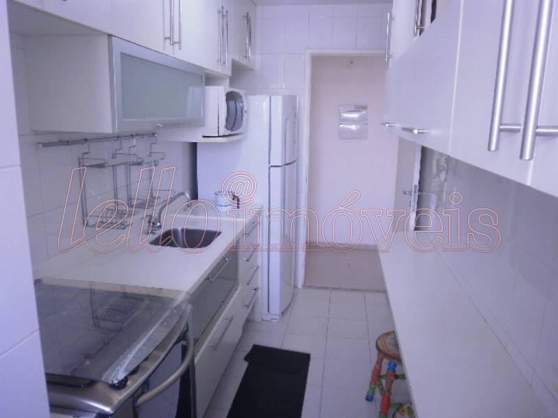 Apartamento para alugar com 2 quartos, 60m² - Foto 17