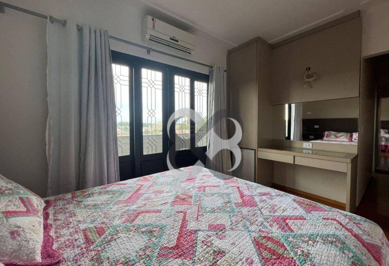 Casa à venda com 4 quartos, 236m² - Foto 15