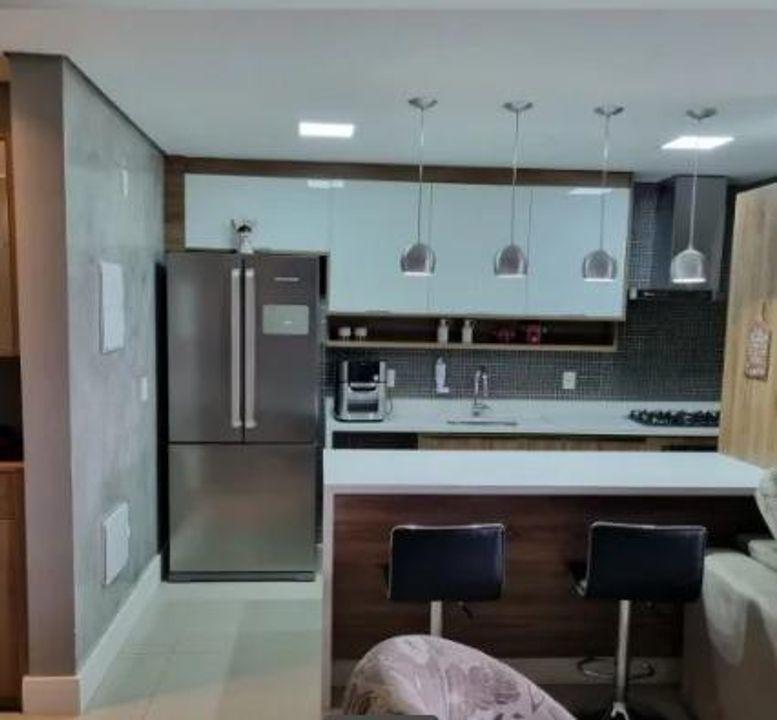 Apartamento à venda com 3 quartos, 105m² - Foto 2